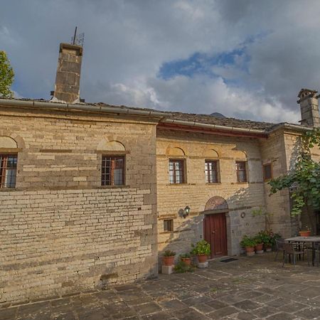Astraka Guesthouse I Papigko Exterior foto