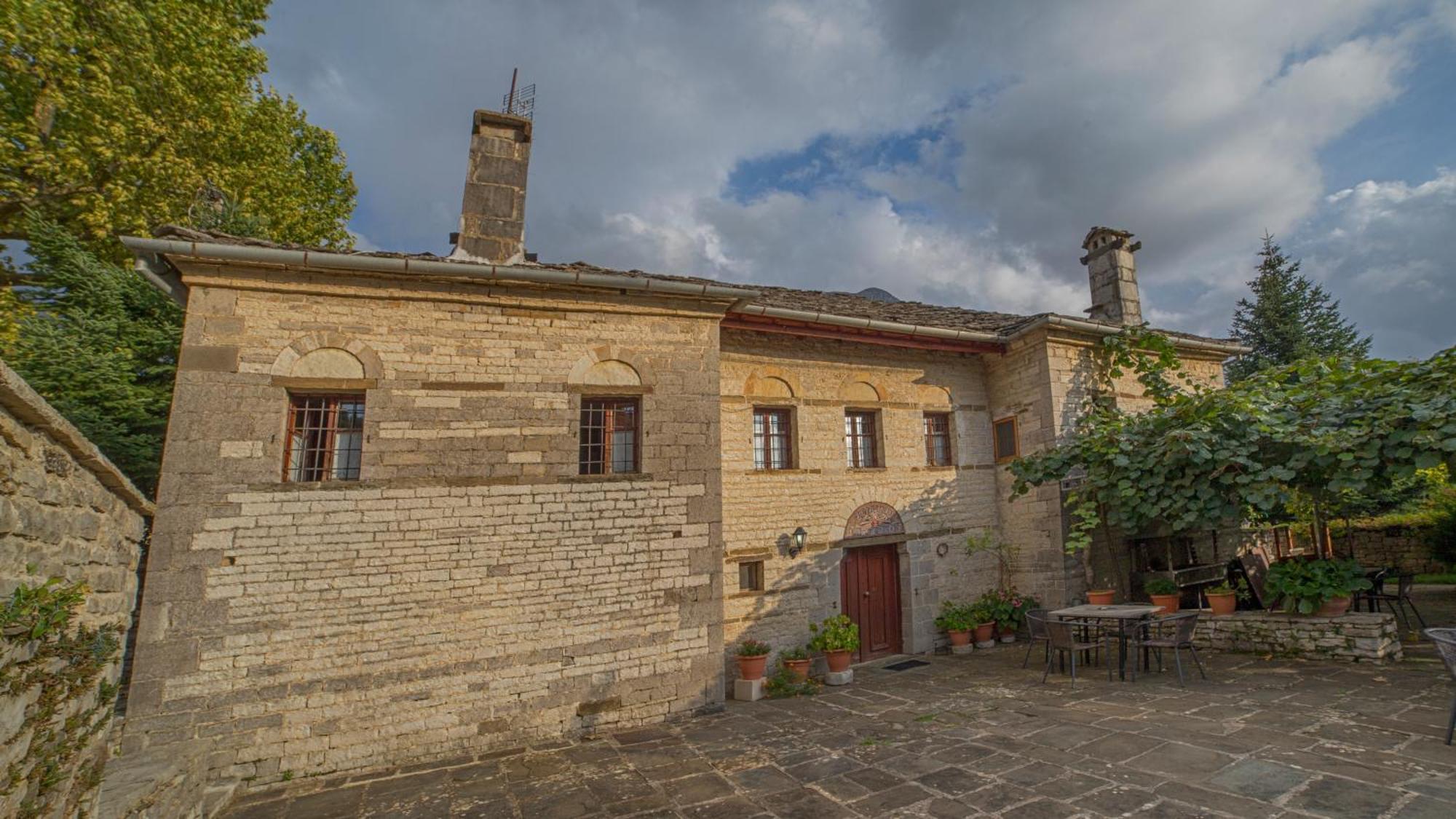Astraka Guesthouse I Papigko Exterior foto